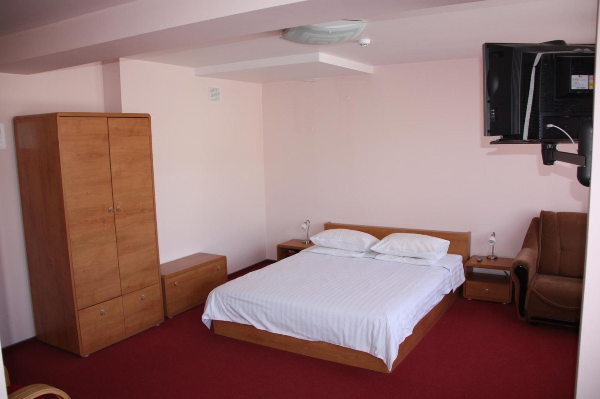Hotel Madona Habitación foto