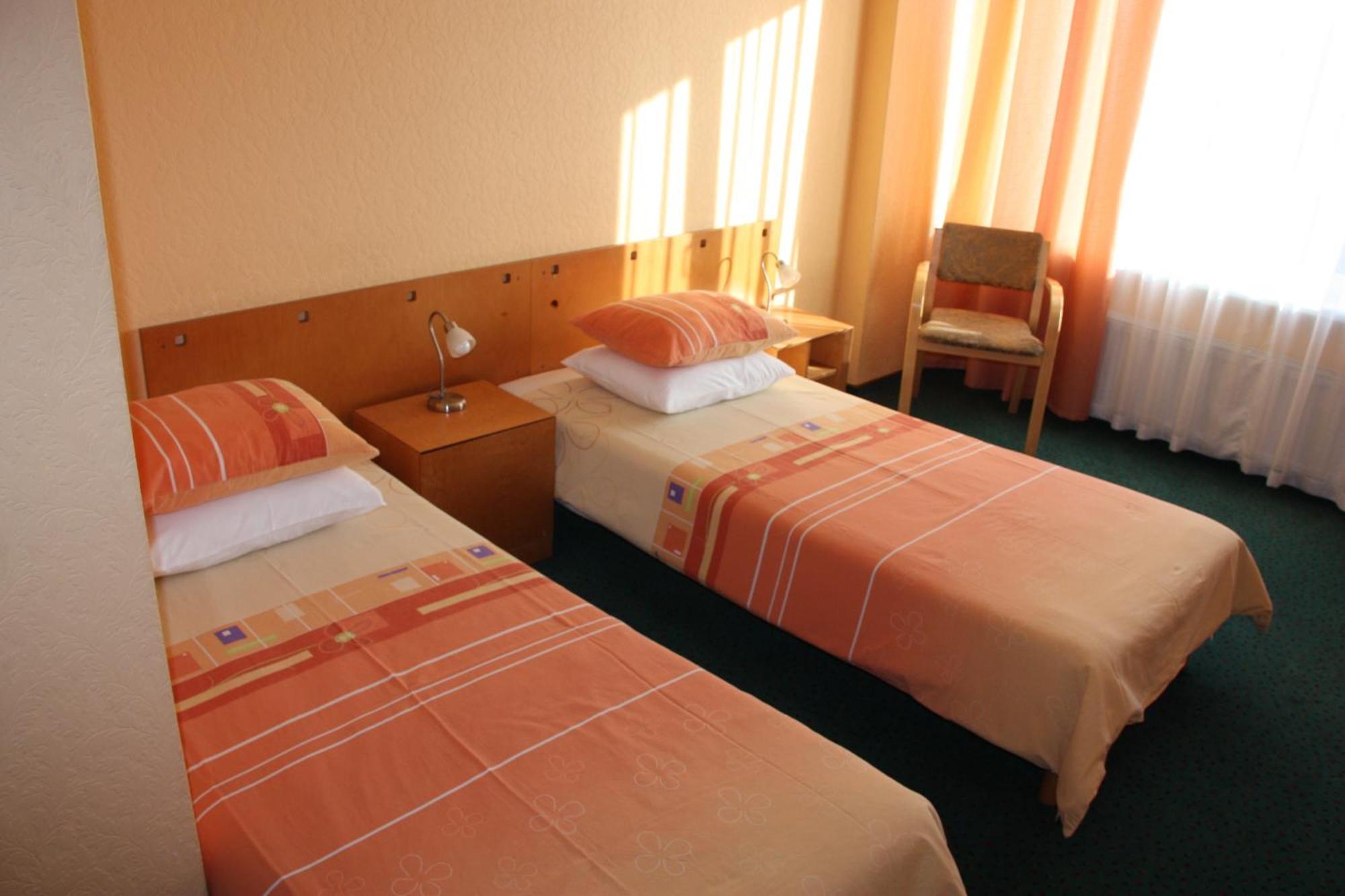 Hotel Madona Habitación foto