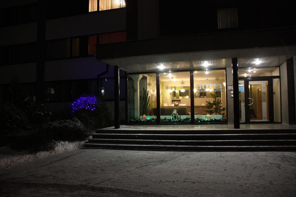 Hotel Madona Exterior foto